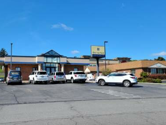 Geneva Plaza image